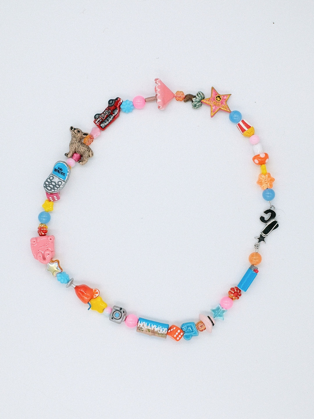 the la necklace