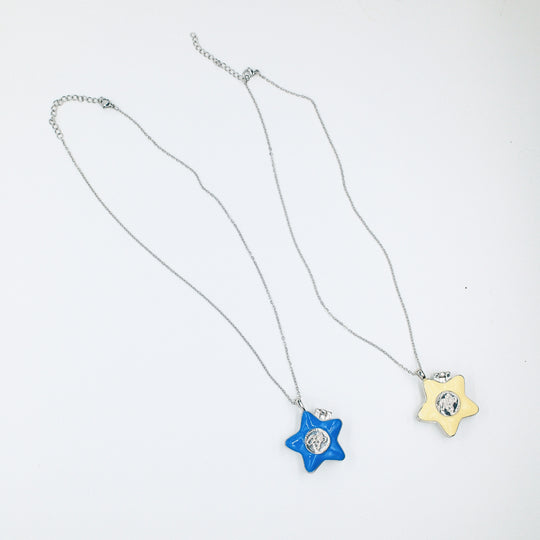 i love vitamins and minerals pill pendant