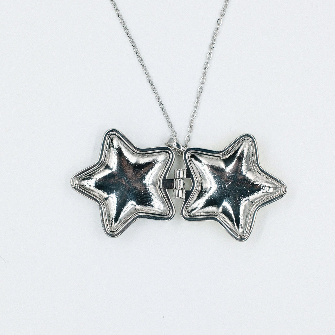 i love vitamins and minerals pill pendant