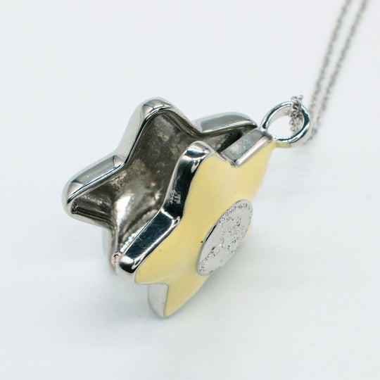i love vitamins and minerals pill pendant