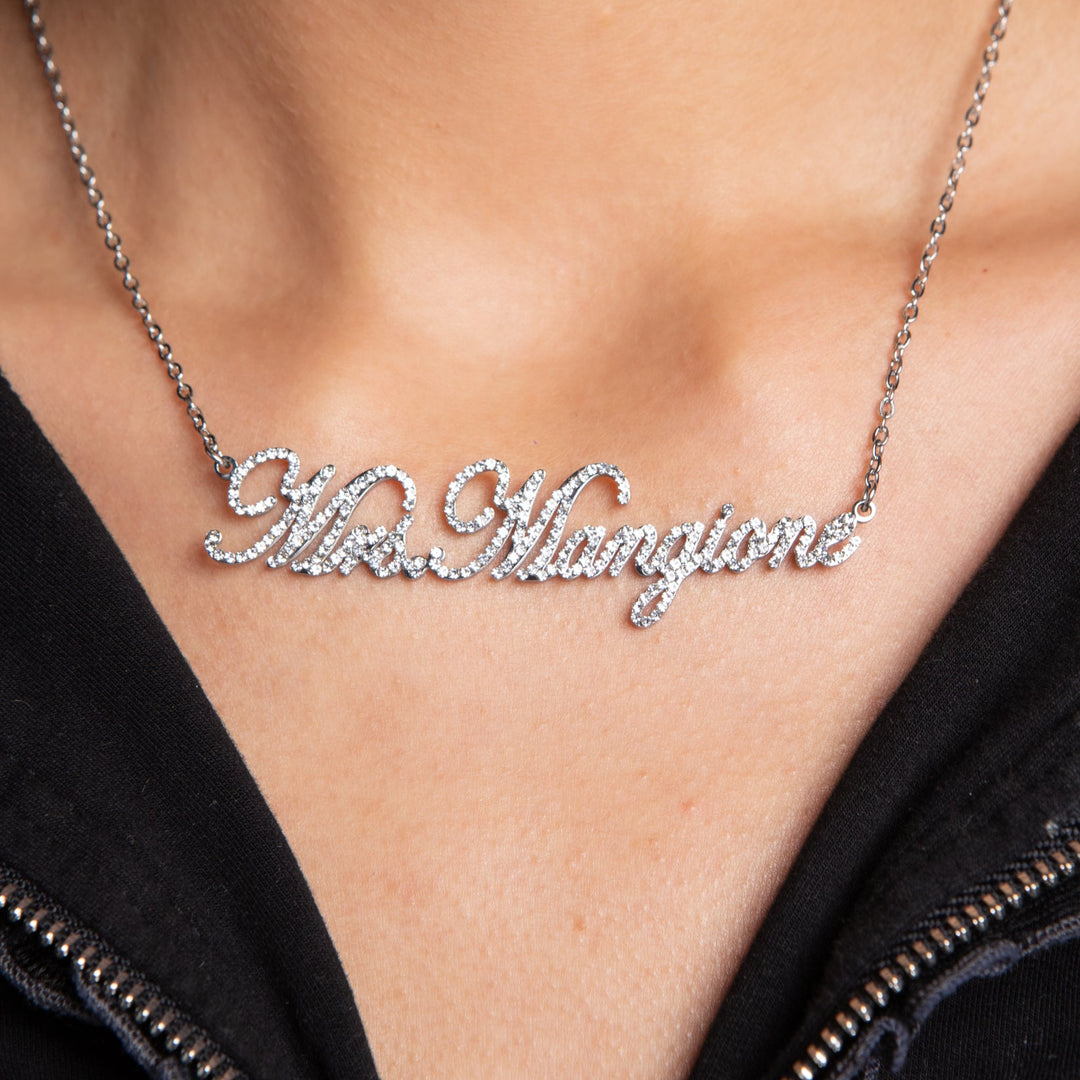 mrs.mangione necklace