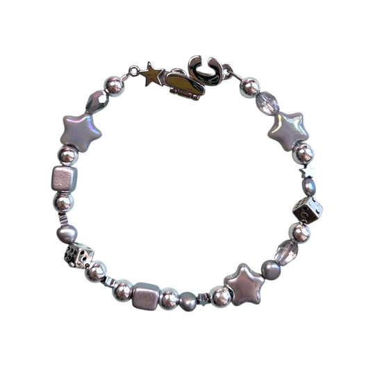 the hua bracelet