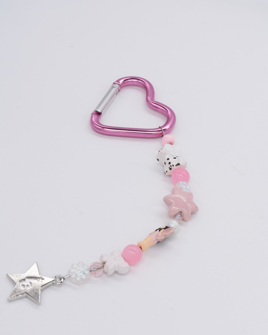 Pastel pink beaded keychain with pug, bow and star beads on a pink heart carabiner – the cutest keychain ever