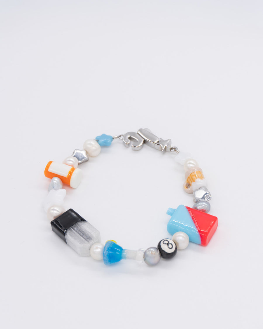 Clear and white beaded bracelet with 8-ball, drink, beer and vape novelty beads – the health nut bracelet