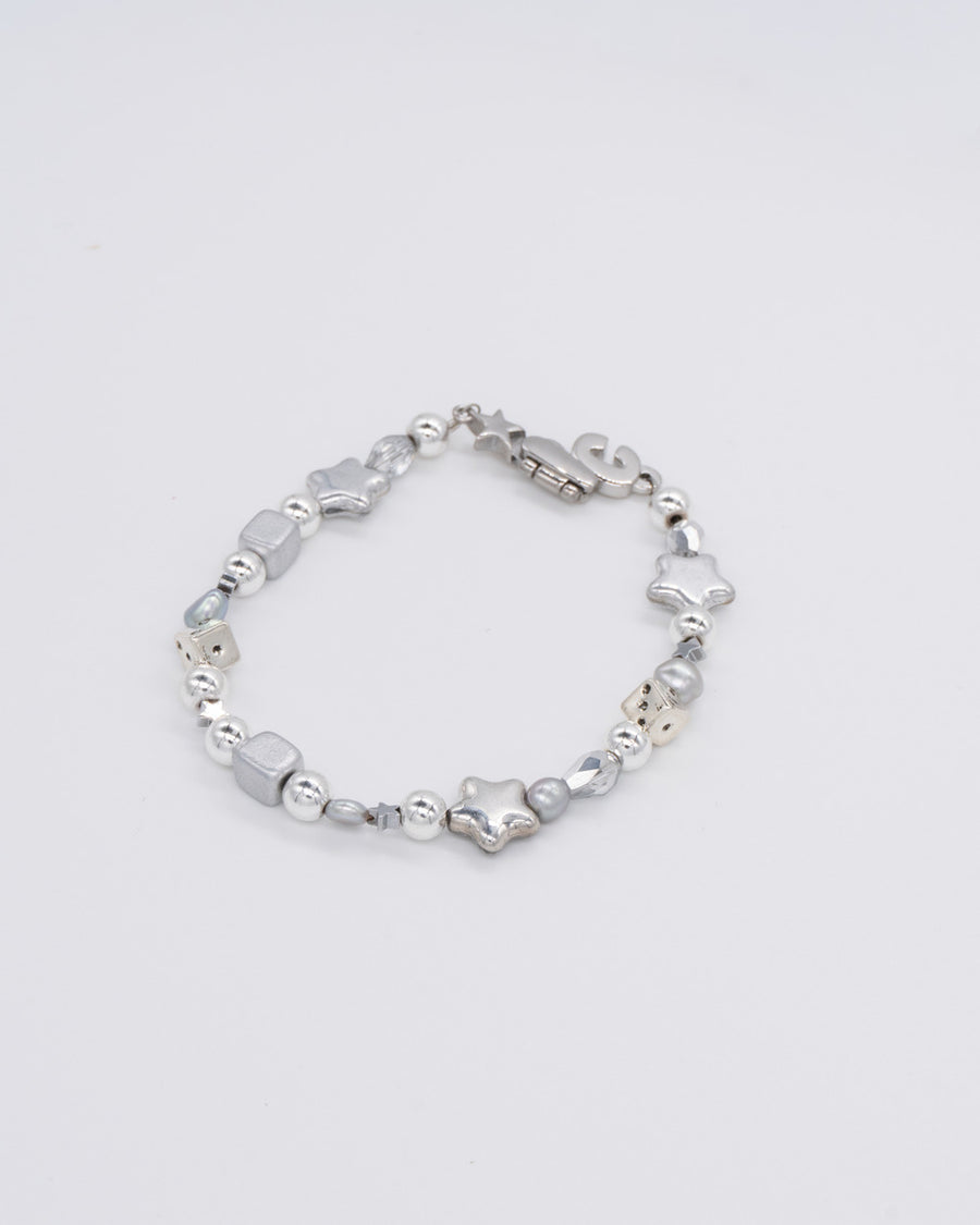 the hua bracelet