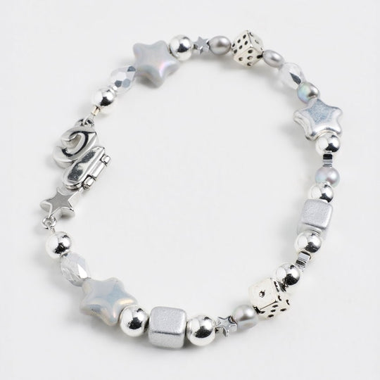 the hua bracelet